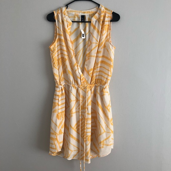 NWT Yellow/orange and white gap shift dress medium - Picture 2 of 6